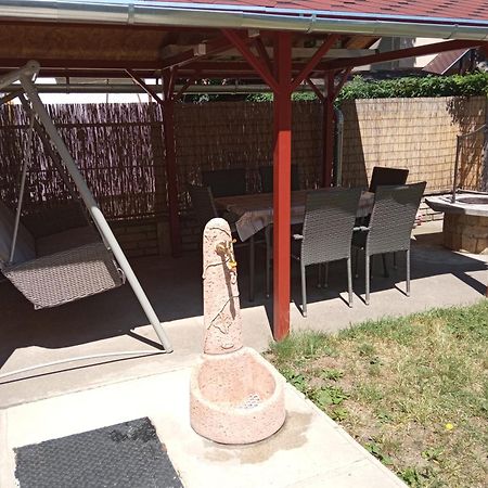 Gyöngyvirág Apartmanház Hajdúszoboszló Exterior foto