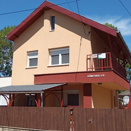 Gyöngyvirág Apartmanház Hajdúszoboszló Exterior foto