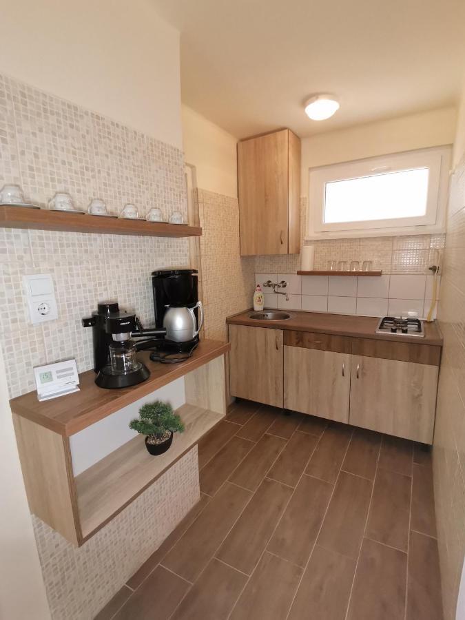 Gyöngyvirág Apartmanház Hajdúszoboszló Exterior foto