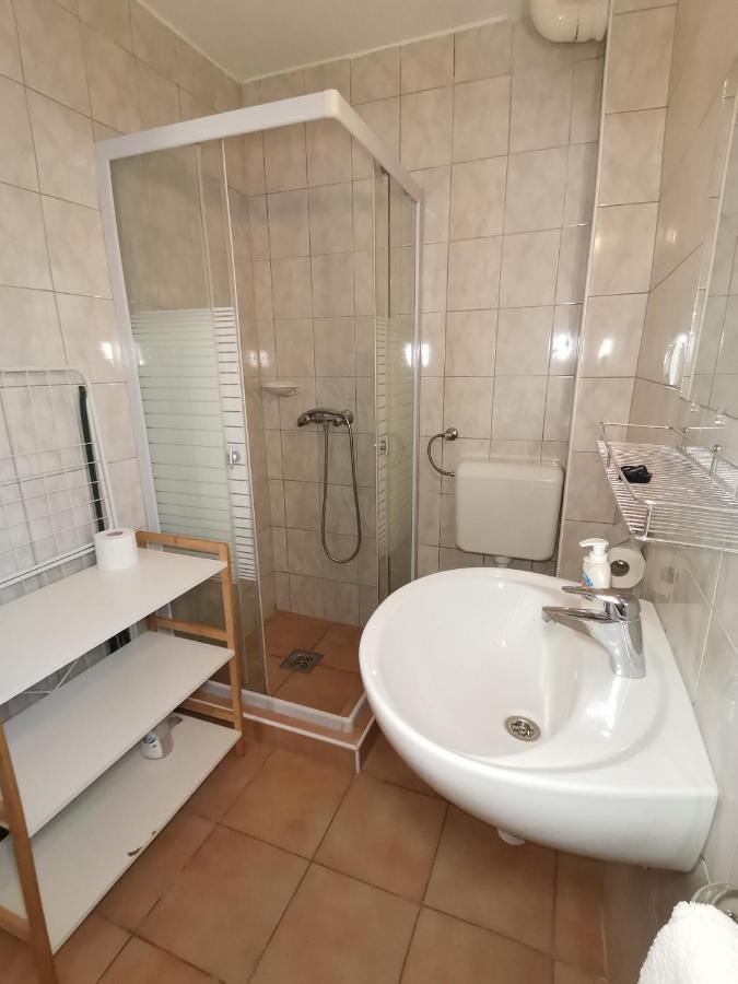Gyöngyvirág Apartmanház Hajdúszoboszló Exterior foto