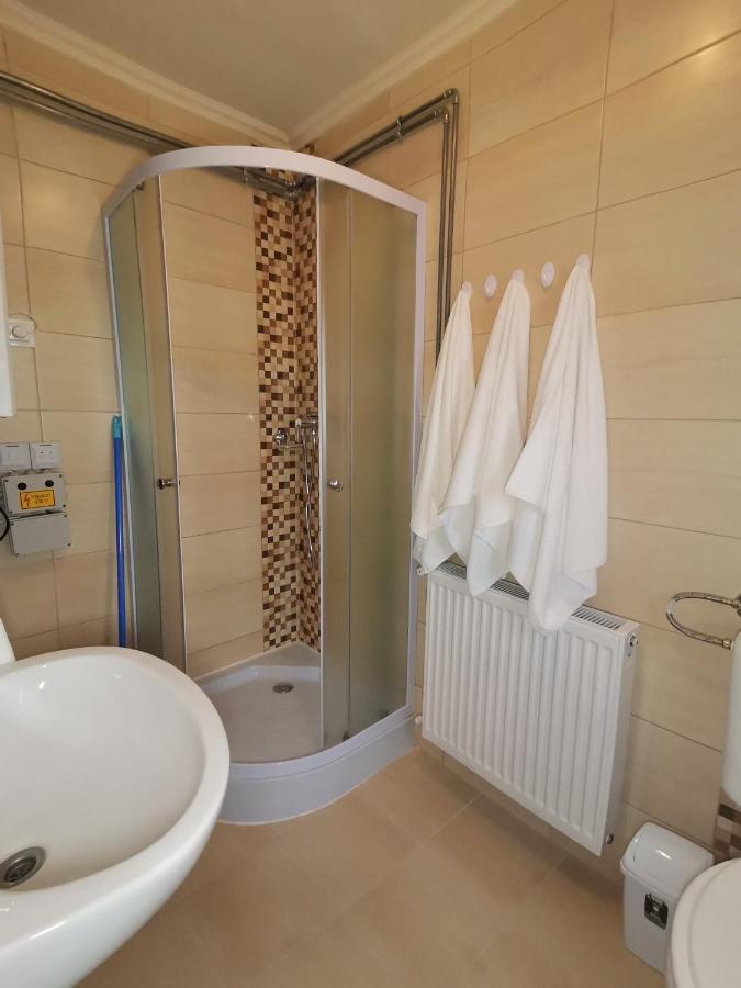 Gyöngyvirág Apartmanház Hajdúszoboszló Exterior foto