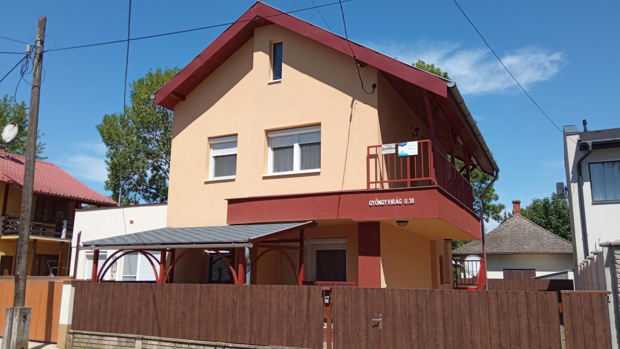 Gyöngyvirág Apartmanház Hajdúszoboszló Exterior foto